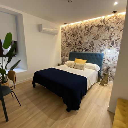 Apartamentos Penalara Segovia Exterior photo